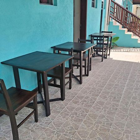 Blr Beach Villa Apartments Christ Church Exterior foto
